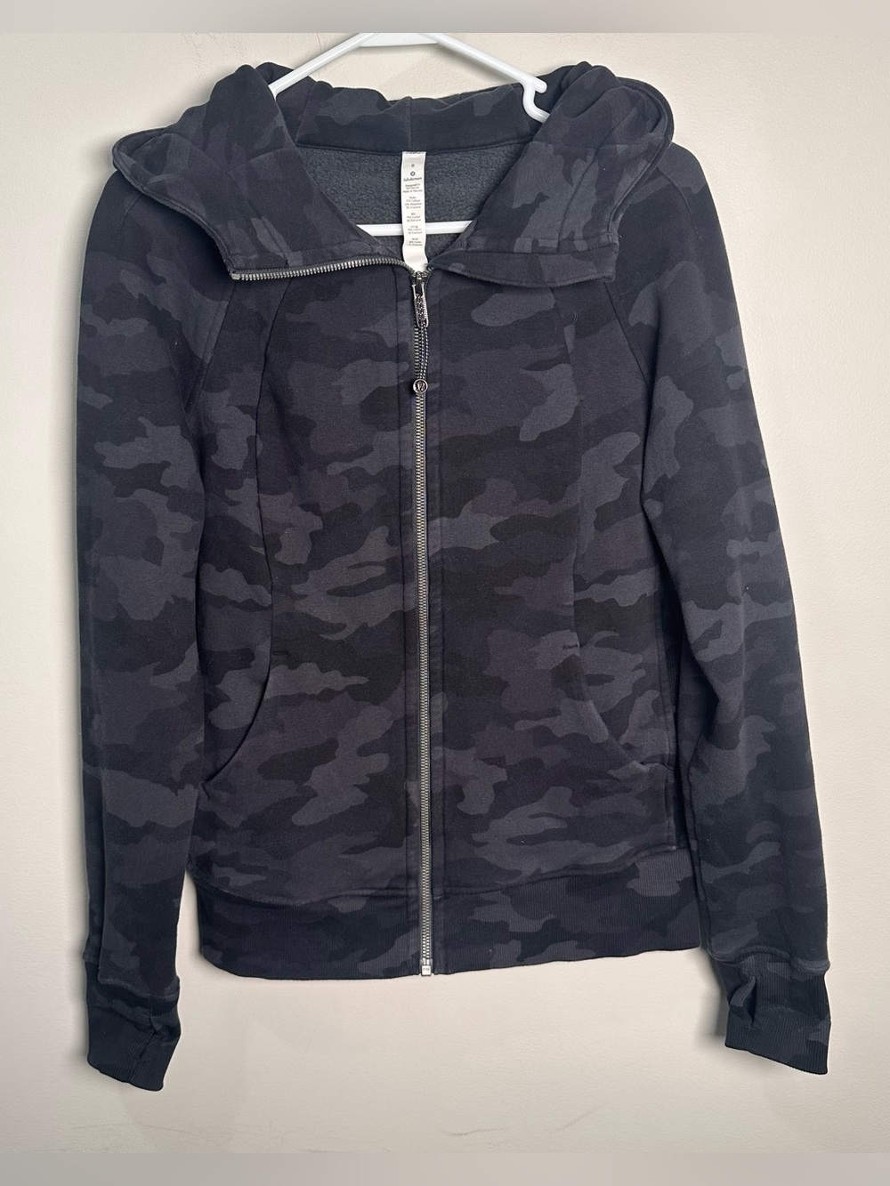 Lululemon Women’s Black Charcoal Camo Zip Hoodie Jacket